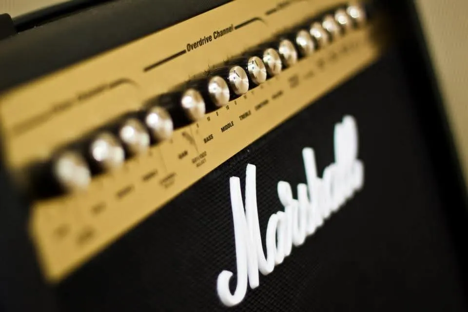 Detalhe de amplificador Marshall